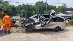 Kronologi Kecelakaan di Tol Cipularang Tewaskan Sekeluarga, Mobil Tabrak Truk saat Pindah Jalur