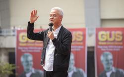 Survei Indikator, Ganjar dan Prabowo Bersaing di Simulasi 3 Nama
