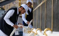 1 Muharram 1445 H Saudi Ganti Kain Kiswah Kakbah, Disulam 120 Kg Benang Emas