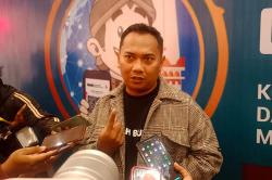 Kisah Sukses Sutardi Desainer Jogja, Kembangkan Farah Button dari Garasi Tembus Pasar Hawai<