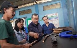 UMKM Pande Besi Banyumas Dikenalkan ke Produsen Alat Kesehatan di Sukabumi<