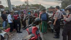 Cari Musuh untuk Tawuran, 3 Pelajar MTs Bersajam Gear di Sukabumi Diamankan Polisi 