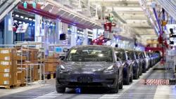 Ada Acara Penting Xi Jinping dan Jokowi, China Larang Tesla Beredar
