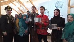 Momen Akrab Gibran dan Dico di Acara Peringatan Hari Jadi Kendal ke-418<