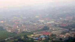 Kabut Asap di Pontianak Mengkhawatirkan, Anak Sekolah Belajar Online dari Rumah<