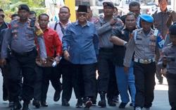 Bareskrim Geledah Ponpes Al Zaytun, Baju dan Kursi Panji Gumilang Diamankan
