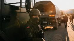 Tentara Polandia Tembakkan Meriam Air, Halau Imigran yang Hendak Masuk dari Belarusia