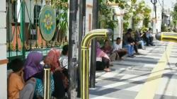Perceraian di Bojonegoro Meningkat, Antrean Warga di Pengadilan Agama Mengular hingga Trotoar