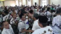 Emosi Dituding Penyumbang Kerugian Negara Tersebar, Ratusan Guru Kecam Oknum BKPSDM Loteng