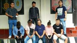 Asyik Main Judi Remi, 2 Perempuan dan 3 Laki-Laki di Tomohon Ditangkap Polisi