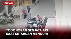Terekam CCTV, Komplotan Curanmor Todongkan Senjata Api di SD Cengkareng