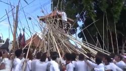 Tradisi Mekotek di Bali, Uji Nyali Laki-Laki saat Hari Raya Kuningan<