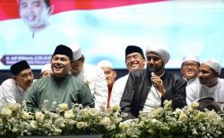 Momen Erick Thohir Hadiri Kemeriahan Sholawat Bersama di Pasuruan