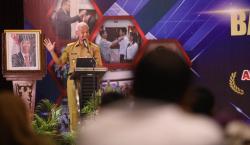 Ganjar Minta Kepala Daerah dan Pimpinan OPD Jadi Inspirator Birokrasi Bersih dan Inovatif 