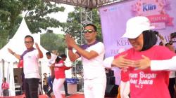 Seru, Ridwan Kamil Senam Bersama Warga Sempur Bogor sekaligus Pamit<