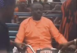 Viral Pemakaman Unik di Ghana, Jenazah Mengendarai Motornya Sendiri ke Kuburan