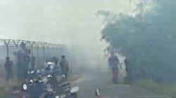 Lahan Gambut Terbakar Dekat Bandara Tjilik Riwut Palangka Raya, Penerbangan Tertunda
