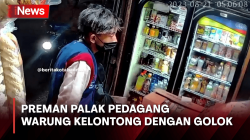 Terekam CCTV, Preman Palak Pedagang Warung Kelontong dengan Golok di Bandung