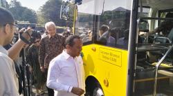 Ganjar Pranowo Jajal Bus Listrik di UGM Bantuan Menteri Bahlil, Ini Kesannya