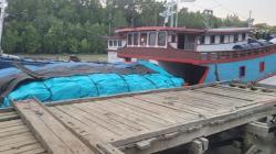 Kapal Terang Jaya Abadi Tenggelam di Merauke, Bawa Bantuan Beras Pemerintah 82 Ton