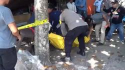 Mayat Pria Tergeletak di Depan Warung Palangka Raya, Warga: Tadi Malam Sempat Minta Minum