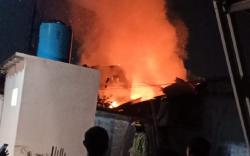 Kebakaran Hanguskan Rumah 2 Lantai di Sukmajaya Depok, Pasutri Tewas