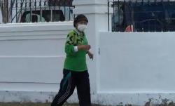 Asap Karhutla Cemari Udara Palangkaraya, Warga Pakai Masker saat Olahraga