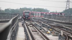 LRT Jabodebek Beroperasi Komersial Hari Ini, Catat Harga Tiketnya