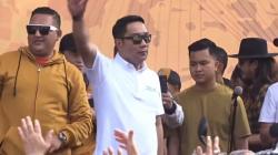 Ikut Jalan Sehat di Bandung, Ridwan Kamil Diteriaki Presiden oleh Warga