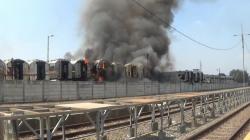 9 Gerbong Kereta Api Bekas Hangus Terbakar di Stasiun Purwakarta 
