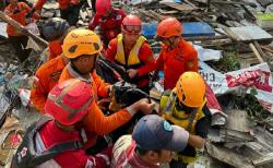 Korban Rumah Ambruk di Tepian Sungai Kapuas Pontianak Ditemukan Tewas<