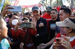 Ketika Ribuan Warga Klaten Ramai-Ramai Pakai Kaus Thanks to Pak Ganjar