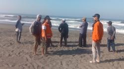 Nelayan asal Sukabumi Hilang Terseret Arus saat Menjala Ikan di Pantai Cikole Cianjur<