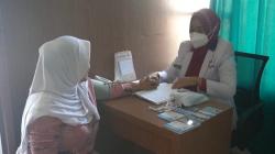 Dapat Layanan Bersalin Gratis dari Bidan Dini, Warga Cimahi: KTA Partai Perindo Bermanfaat<
