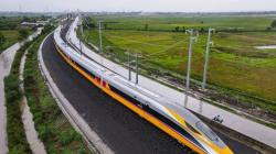 Pengelola Travel Jakarta-Bandung Optimistis Kereta Cepat Tak Gerus Penumpang<