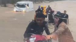 Banjir Bandang Terjang Kawasan PT IWIP, Kendaraan Karyawan dan Alat Berat Terendam