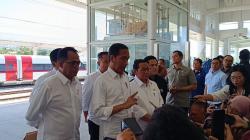 Jajal Kereta Cepat Jakarta-Bandung, Jokowi: Nyaman, Inilah Peradaban
