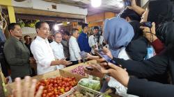Datang ke Pasar Johar Karawang, Presiden Jokowi Disambut Histeris Ribuan Warga