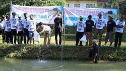 Ganjar Muda Latih Warga Karangnunggal Tasikmalaya Budi Daya Ikan Air Tawar<