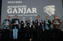 Buku Hitam Putih Ganjar Berisi Rekam Jejak Selama Menjabat Gubernur Jateng
