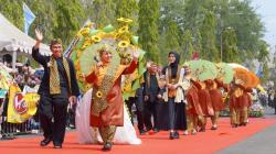 Semarak Festival Bunga Sukabumi 2023, Kolaborasi Seni Budaya Sunda dan Batik 