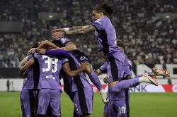 Comeback, Liverpool Bungkam LASK 3-1