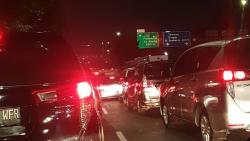 Kawasan GBK Macet Jelang Konser SMTOWN Live 2023, Polisi Kanalisasi 3 Ruas Jalan