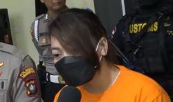 Kurir Narkoba Cantik Tertangkap Hendak Selundupkan 10.027 Pil Ekstasi dari Malaysia