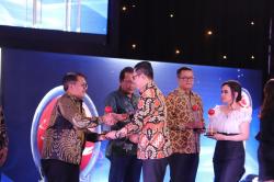 Inovasi Ekspansi Bisnis Skala Global, PIS Raih Dua Penghargaan IDX Channel