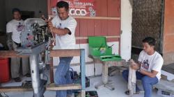 Bengkel Kapal di Desa Cimanuk Tasikmalaya Kembali Beroperasi, Nelayan Gembira
