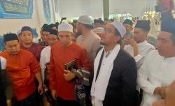 Rombongan Putra KH Maimoen Zubair Bersilaturahmi ke TGB di Pancor Lombok Timur<