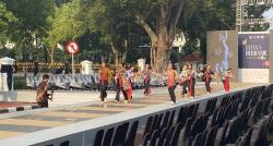 Sambut Hari Batik Nasional, Intip Kemegahan Panggung Istana Berbatik
