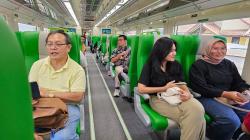 Hari Ini KA Feeder Kereta Cepat Mulai Beroperasi, Angkut 492 Penumpang di Bandung<