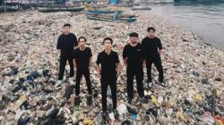 DLH Jabar Bela Pandawara Group, Sebut Pembersihan Pantai Cibutun Tanggung Jawab Bersama
